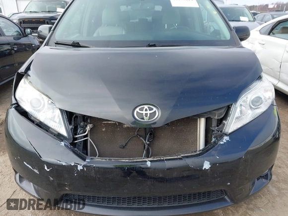 2015 Toyota Sienna Ltd with VIN 5TDDK3DC2FS116159, listed as a IAAI auction lot 41137819 with 164,864 mi miles. Bid and sale history available at carsss.com. Image 13.
