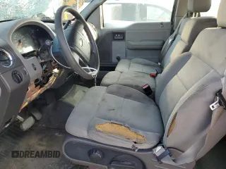 2006 Ford F-150 STX z VIN 1FTRX12W95KC36720, wystawiony jako Copart lot #55571735 z przebiegiem 195 850 mil mil oraz Nie do naprawy • Non repairable. Historia ofert i sprzedaży dostępna na DreamBid. Obrazek 7.