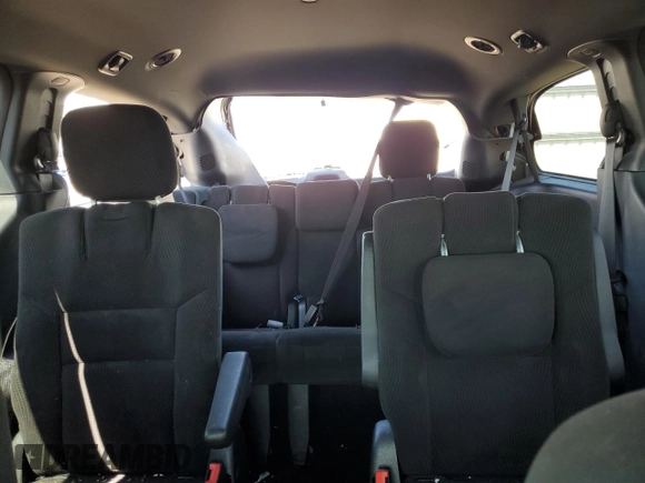2017 Dodge Grand Caravan SE Plus z VIN 2C4RDGBG3HR586550, wystawiony jako Copart lot #55809465 z przebiegiem 64 382 mil mil oraz Szkoda całkowita • Salvage title. Historia ofert i sprzedaży dostępna na DreamBid. Obrazek 10.