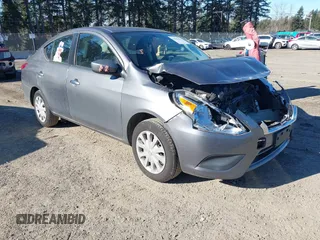 2016 Nissan Versa SV with VIN 3N1CN7AP7GL871805, listed as a IAAI auction lot 41562934 with 81,877 mi miles. Bid and sale history available at carsss.com. Image 1.