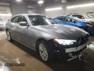 2025 BMW 3 Series 330i xDrive with VIN 3MW89CW08S8E99458, listed as a Copart auction lot 83701714 with 2,132 mi miles and Clean Title. Bid and sale history available at carsss.com. Image 4.