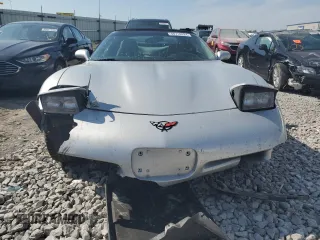 1998 Chevrolet Corvette with VIN 1G1YY32G9W5123033, listed as a Copart auction lot 68718924 with 0 mi miles and Salvage Title. Bid and sale history available at carsss.com. Image 5.