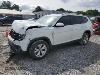 2018 Volkswagen Atlas SEL with VIN 1V2ER2CA0JC524498, listed as a Copart auction lot 58586335 with 122,067 mi miles and Salvage title. Bid and sale history available at DreamBid. Image 1.
