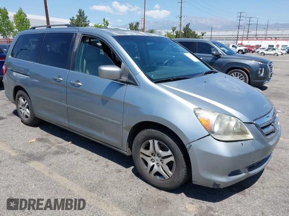 2007 Honda Odyssey EX-L with VIN 5FNRL38777B016421, listed as a IAAI auction lot 42139239 with 286,558 mi miles. Bid and sale history available at carsss.com. Image 1.
