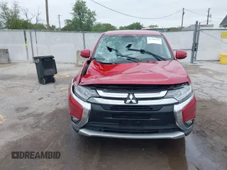 2018 Mitsubishi Outlander SE z VIN JA4AD3A35JZ032324, wystawiony jako IAAI lot #42308789 z przebiegiem 132 966 mil mil oraz . Historia ofert i sprzedaży dostępna na DreamBid. Obrazek 12.