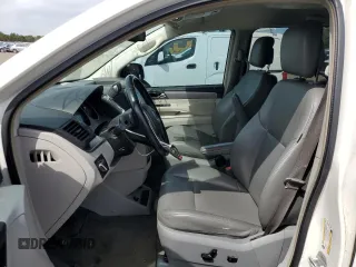2011 Volkswagen Routan SE with VIN 2V4RW3DG5BR717538, listed as a Copart auction lot 50274824 with 174,033 mi miles and Clean title. Bid and sale history available at DreamBid. Image 7.