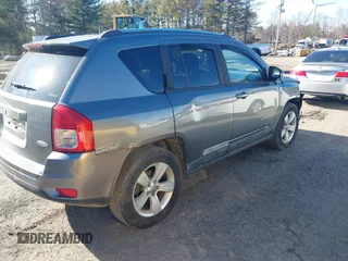 2011 Jeep Compass Latitude with VIN 1J4NF1FB4BD282703, listed as a IAAI auction lot 41753104 with 139,999 mi miles. Bid and sale history available at carsss.com. Image 4.