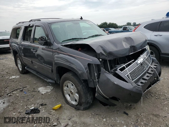 2011 Chevrolet Suburban LT with VIN 1GNSKJE3XBR259726, listed as a Copart auction lot 66365284 with 210,577 mi miles and Salvage Title. Bid and sale history available at carsss.com. Image 4.