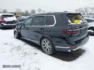 2023 BMW X7 xDrive40i with VIN 5UX23EM02P9P75041, listed as a IAAI auction lot 41563740 with 1 mi miles. Bid and sale history available at carsss.com. Image 3.