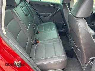 2011 Volkswagen Tiguan SEL with VIN WVGAV7AX1BW000384, listed as a Copart auction lot 59420805 with 166,245 mi miles and Clean title. Bid and sale history available at DreamBid. Image 6.