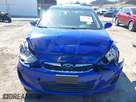 2012 Hyundai Accent GS z VIN KMHCT5AE6CU016983, wystawiony jako IAAI lot #41811208 z przebiegiem 129 152 mil mil oraz . Historia ofert i sprzedaży dostępna na DreamBid. Obrazek 6.