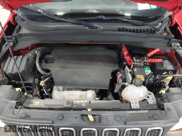 2018 Jeep Renegade Latitude with VIN ZACCJBBB8JPH30688, listed as a IAAI auction lot 42205960 with Not Provided miles and . Bid and sale history available at carsss.com. Image 10.