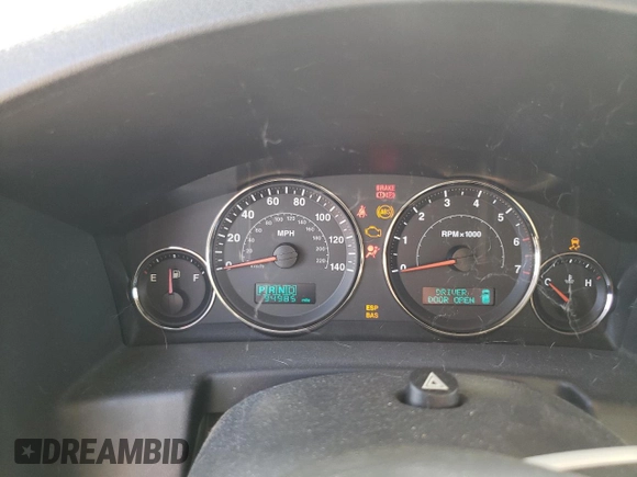 2006 Jeep Commander with VIN 1J8HG48N26C123370, listed as a Copart auction lot 42310645 with 94,985 mi miles and Salvage title. Bid and sale history available at DreamBid. Image 9.