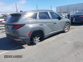 2024 Hyundai Tucson SEL with VIN 5NMJB3DE4RH368460, listed as a IAAI auction lot 41647122 with 10,987 mi miles and . Bid and sale history available at carsss.com. Image 4.