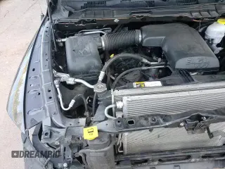 2021 Ram 1500 Express z VIN 1C6RR7FGXMS582619, wystawiony jako Copart lot #71659455 z przebiegiem 59 624 mil mil oraz Szkoda całkowita • Salvage title. Historia ofert i sprzedaży dostępna na DreamBid. Obrazek 14.