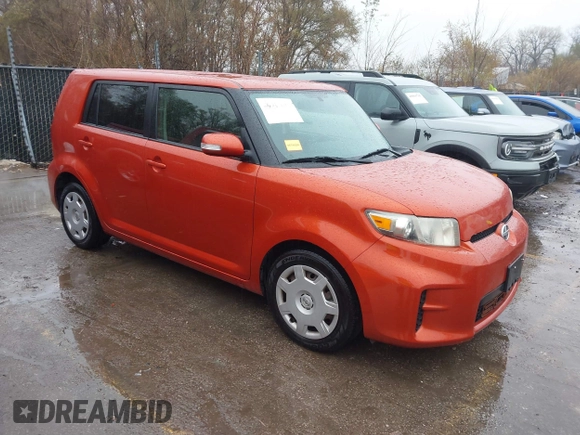 2012 Scion xB z VIN JTLZE4FE6CJ006827, wystawiony jako IAAI lot #40931979 z przebiegiem 124 199 mil mil oraz . Historia ofert i sprzedaży dostępna na DreamBid. Obrazek 1.