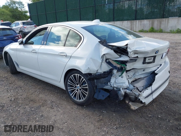 2018 BMW 5 Series 540i xDrive with VIN WBAJE7C58JWD52604, listed as a IAAI auction lot 42264240 with 107,454 mi miles and . Bid and sale history available at DreamBid. Image 3.