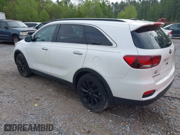 2019 Kia Sorento S V6 with VIN 5XYPG4A57KG605108, listed as a IAAI auction lot 41899611 with 121,198 mi miles. Bid and sale history available at carsss.com. Image 3.