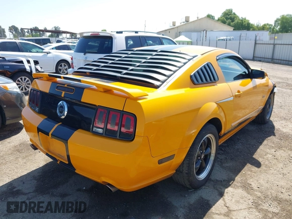 2007 Ford Mustang GT Deluxe with VIN 1ZVFT82H375255531, listed as a IAAI auction lot 42159077 with 158,223 mi miles. Bid and sale history available at carsss.com. Image 4.