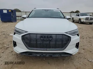 2022 Audi e-tron Premium with VIN WA1AAAGE4NB042461, listed as a Copart auction lot 83235624 with 10,991 mi miles and Salvage title. Bid and sale history available at DreamBid. Image 5.