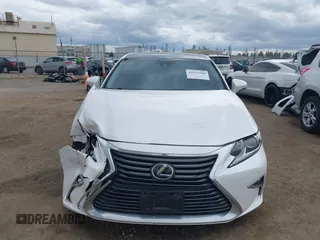 2018 Lexus ES with VIN 58ABK1GG6JU112716, listed as a IAAI auction lot 41915706 with 59,793 mi miles. Bid and sale history available at carsss.com. Image 12.