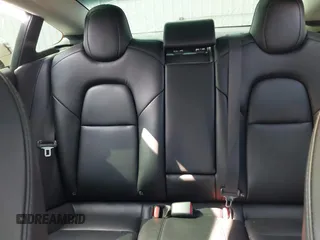 2019 Tesla Model 3 Mid Range z VIN 5YJ3E1EA8KF308947, wystawiony jako IAAI lot #39617997 z przebiegiem 70 831 mil mil oraz . Historia ofert i sprzedaży dostępna na DreamBid. Obrazek 8.