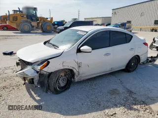 2019 Nissan Versa SV z VIN 3N1CN7AP5KL868765, wystawiony jako Copart lot #53155065 z przebiegiem 86 380 mil mil oraz Szkoda całkowita • Salvage title. Historia ofert i sprzedaży dostępna na DreamBid. Obrazek 1.