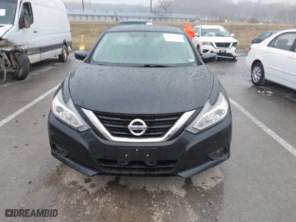 2018 Nissan Altima 2.5 SR with VIN 1N4AL3AP3JC165989, listed as a IAAI auction lot 41490589 with 84,879 mi miles. Bid and sale history available at carsss.com. Image 12.