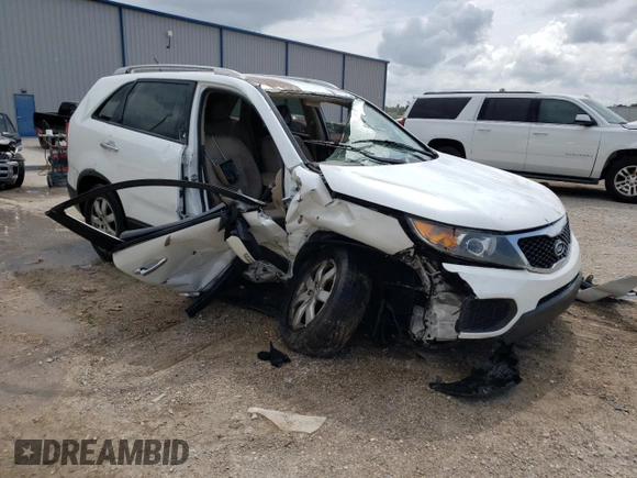 2012 Kia Sorento LX with VIN 5XYKT4A29CG262282, listed as a Copart auction lot 60324863 with 319,140 mi miles and Non Repairable. Bid and sale history available at carsss.com. Image 4.