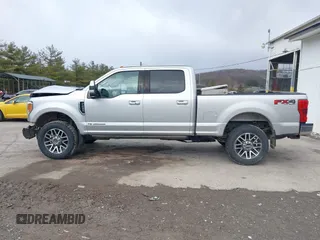 2018 Ford Super Duty F-250 SRW XL with VIN 1FT7W2BT1JEC54725, listed as a IAAI auction lot 41686825 with 50,756 mi miles. Bid and sale history available at carsss.com. Image 15.