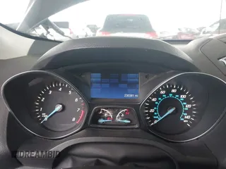 2015 Ford Escape SE with VIN 1FMCU0GXXFUC80317, listed as a IAAI auction lot 42047476 with 230,381 mi miles and . Bid and sale history available at DreamBid. Image 7.