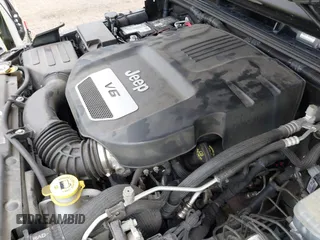 2018 Jeep Wrangler JK Unlimited Altitude with VIN 1C4BJWEG7JL881133, listed as a IAAI auction lot 40404302 with 95,726 mi miles. Bid and sale history available at carsss.com. Image 10.