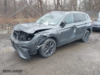 2022 Volkswagen Tiguan SE with VIN 3VV2B7AX4NM126181, listed as a IAAI auction lot 41955274 with 51,456 mi miles. Bid and sale history available at carsss.com. Image 17.