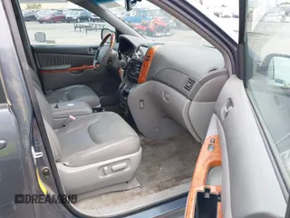 2008 Toyota Sienna XLE with VIN 5TDZK22C68S223902, listed as a IAAI auction lot 42397876 with 225,563 mi miles and . Bid and sale history available at DreamBid. Image 5.
