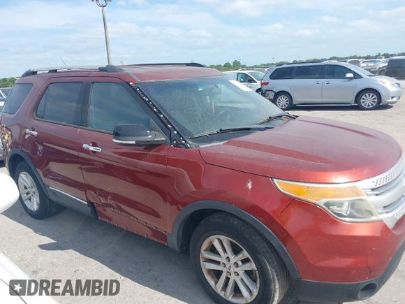 2014 Ford Explorer XLT with VIN 1FM5K7D84EGB33198, listed as a IAAI auction lot 42119557 with 161,242 mi miles. Bid and sale history available at carsss.com. Image 13.