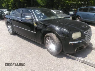 2008 Chrysler 300 C Hemi with VIN 2C3LA63H98H119739, listed as a IAAI auction lot 42068862 with 1 mi miles. Bid and sale history available at carsss.com. Image 1.