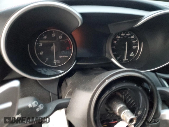 2019 Alfa Romeo Giulia Quadrifoglio with VIN ZARFAMEV7K7611582, listed as a Copart auction lot 45458235 with Not provided miles and Clean title. Bid and sale history available at DreamBid. Image 9.