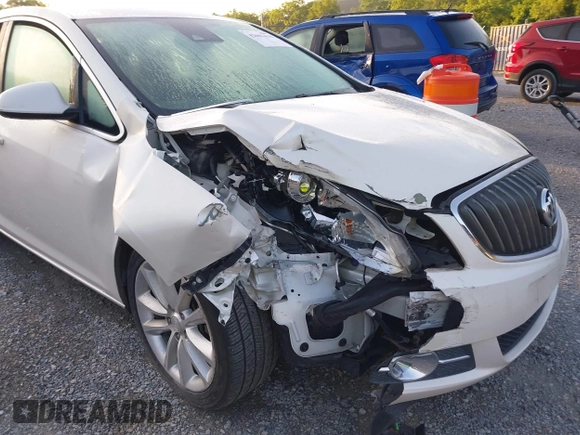 2014 Buick Verano Convenience Group z VIN 1G4PR5SK6E4104813, wystawiony jako IAAI lot #42601410 z przebiegiem 124 321 mil mil oraz . Historia ofert i sprzedaży dostępna na DreamBid. Obrazek 6.