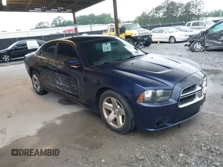 2014 Dodge Charger Police z VIN 2C3CDXAT1EH367032, wystawiony jako IAAI lot #42462644 z przebiegiem 51 645 mil mil oraz . Historia ofert i sprzedaży dostępna na DreamBid. Obrazek 1.
