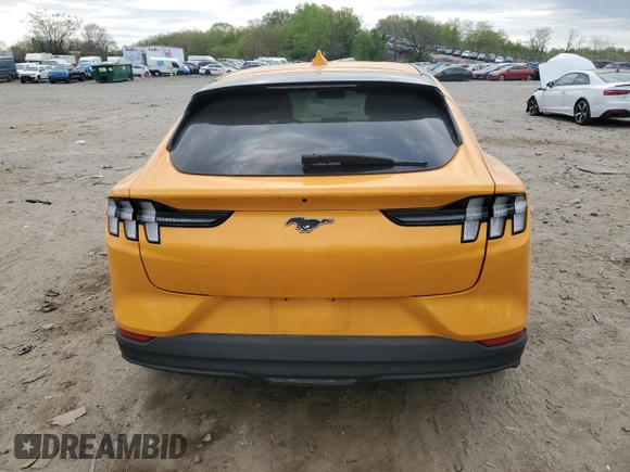 2022 Ford Mustang Mach-E Select z VIN 3FMTK1RM5NMA58236, wystawiony jako Copart lot #53661975 z przebiegiem 36 561 mil mil oraz Szkoda całkowita • Salvage title. Historia ofert i sprzedaży dostępna na DreamBid. Obrazek 6.
