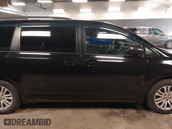 2012 Toyota Sienna XLE AAS with VIN 5TDYK3DCXCS208178, listed as a IAAI auction lot 41788262 with 329,823 mi miles and . Bid and sale history available at carsss.com. Image 13.