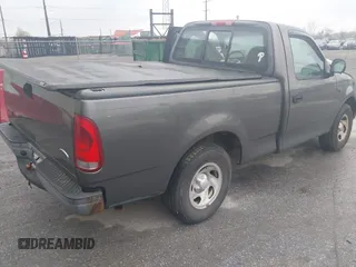 2004 Ford F-150 XL с VIN 2FTRF172X4CA89139, выставлен на аукционе IAAI как лот 42038181 с пробегом Не указан миль и . История ставок и продаж доступна на DreamBid. Изображение 4.