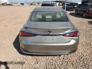 2019 Lexus ES 300h z VIN JTHB21B19K2032451, wystawiony jako Copart lot #45764795 z przebiegiem 43 645 mil mil oraz Szkoda całkowita • Salvage title. Historia ofert i sprzedaży dostępna na DreamBid. Obrazek 6.