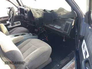 1993 GMC Sierra 1500 z VIN 2GTEK19K1P1564491, wystawiony jako IAAI lot #41347909 z przebiegiem 342 325 mil mil oraz . Historia ofert i sprzedaży dostępna na DreamBid. Obrazek 5.