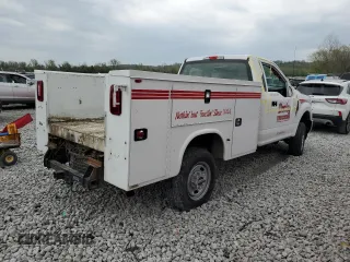 2019 Ford F-250 XL with VIN 1FDBF2B61KEF04613, listed as a Copart auction lot 53239515 with Not provided miles and Salvage title. Bid and sale history available at DreamBid. Image 3.