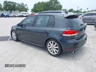 2010 Volkswagen GTI z VIN WVWGV7AJ1AW264214, wystawiony jako IAAI lot #42341801 z przebiegiem 165 464 mil mil oraz . Historia ofert i sprzedaży dostępna na DreamBid. Obrazek 3.
