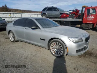 2013 BMW 7 Series 750i xDrive z VIN WBAYB6C53DD223796, wystawiony jako Copart lot #79402144 z przebiegiem 144 125 mil mil oraz Czysty tytuł • Clean title. Historia ofert i sprzedaży dostępna na DreamBid. Obrazek 4.