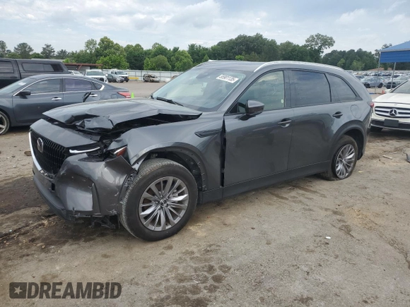 2024 Mazda CX-90 Preferred Plus z VIN JM3KKCHD4R1153409, wystawiony jako Copart lot #55901135 z przebiegiem 30 015 mil mil oraz Czysty tytuł • Clean title. Historia ofert i sprzedaży dostępna na DreamBid. Obrazek 1.