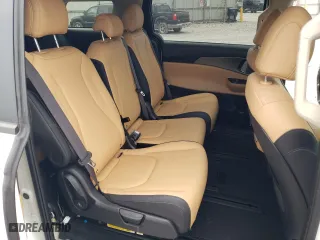 2024 Kia Carnival LX with VIN KNDNB4H38R6398560, listed as a Copart auction lot 58257774 with 4,671 mi miles and Salvage Title. Bid and sale history available at carsss.com. Image 11.