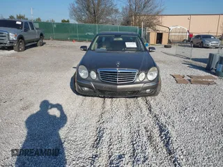 2008 Mercedes-Benz E 350 Luxury z VIN WDBUF87X08B334237, wystawiony jako IAAI lot #41735498 z przebiegiem 224 205 mil mil oraz . Historia ofert i sprzedaży dostępna na DreamBid. Obrazek 6.